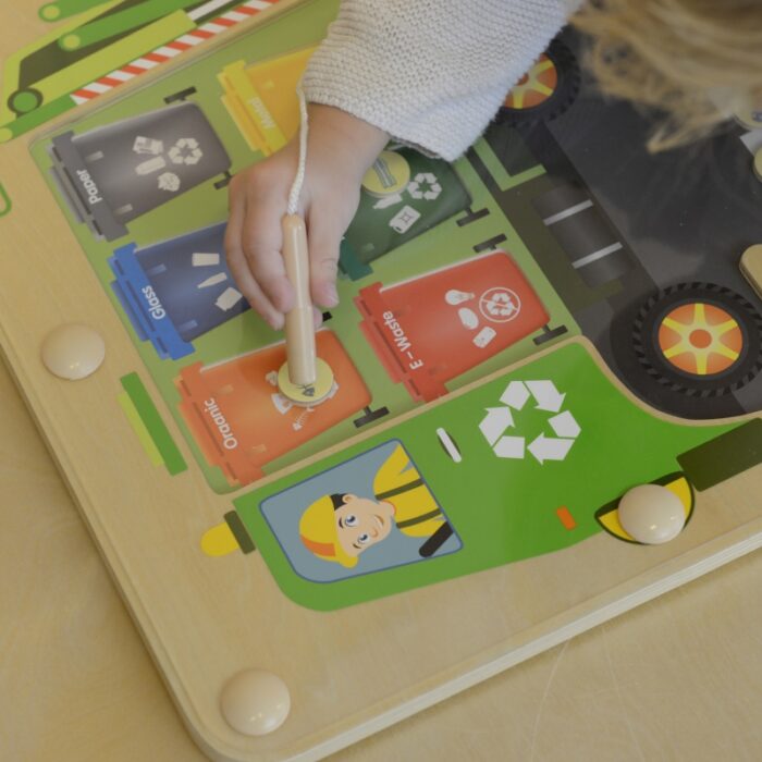 MASTERKIDZ Tablica Magnetyczna Segregowanie Odpadów Ciężarówka do Recyklingu Montessori - obrazek 3