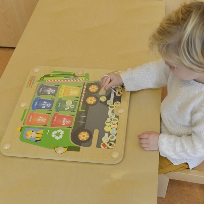 MASTERKIDZ Tablica Magnetyczna Segregowanie Odpadów Ciężarówka do Recyklingu Montessori - obrazek 4