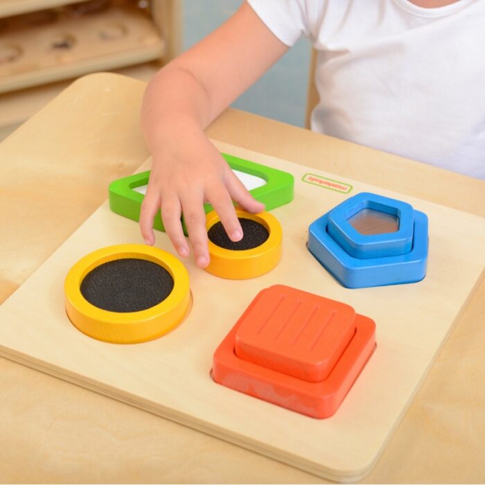 MASTERKIDZ Drewniany Sorter Kształtów Materiałów Faktury Powierzchni Montessori - obrazek 3