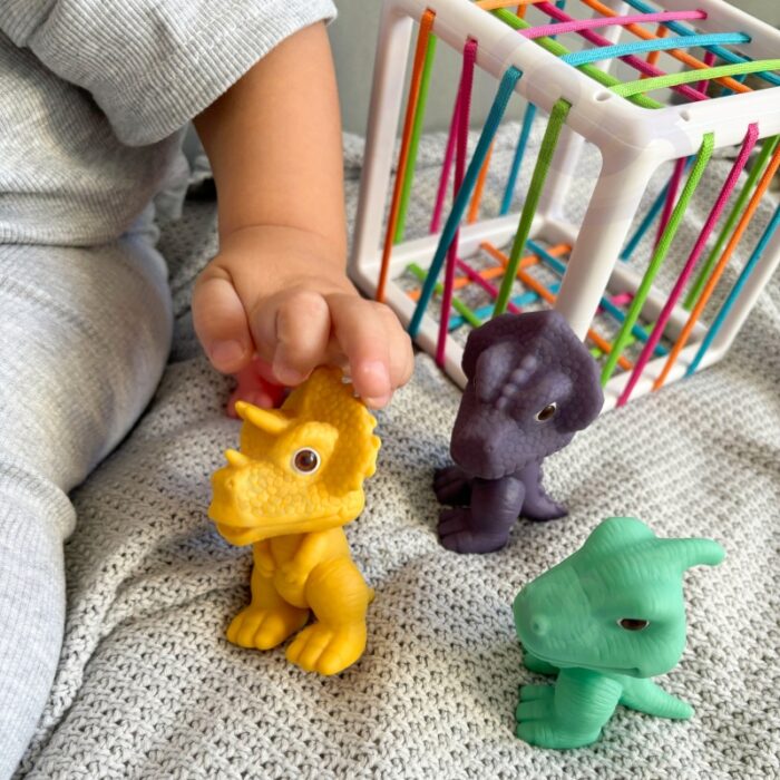 WOOPIE Elastyczna Kostka Sensoryczna Sorter dla Dzieci Kolorowe Dinozaury 6 el. - obrazek 3