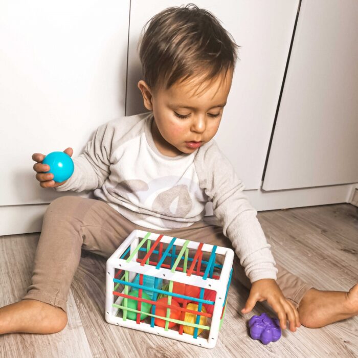 WOOPIE BABY Elastyczna Kostka Sensoryczna Sorter dla Dzieci Kolorowe Kształty 13 el. - obrazek 4