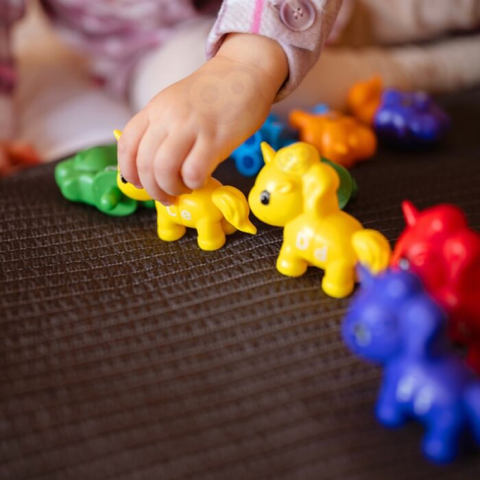 WOOPIE Figurki Montessori Zestaw Edukacyjny Jednorożce do Składania "Dopasuj Literki" 13 el. - obrazek 8