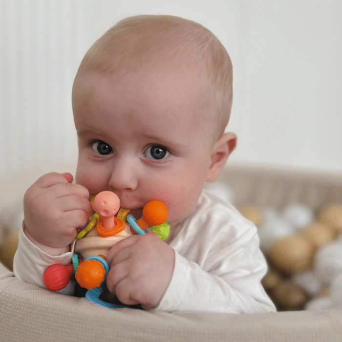 WOOPIE BABY Miękka Grzechotka 2w1 Gryzak Zabawka Sensoryczna dla Niemowląt 0m+ - obrazek 5