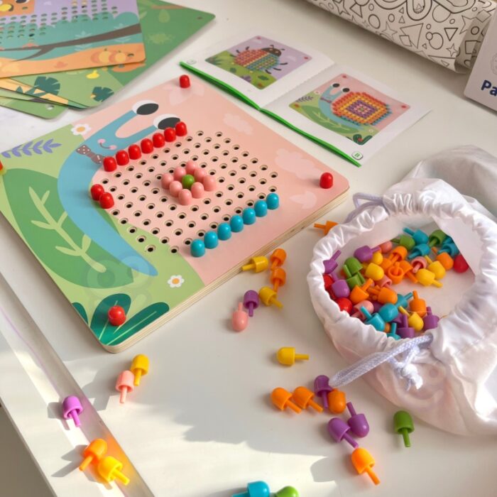TOOKY TOY Układanka z Pinezkami Kołki Wpinaczka - obrazek 3